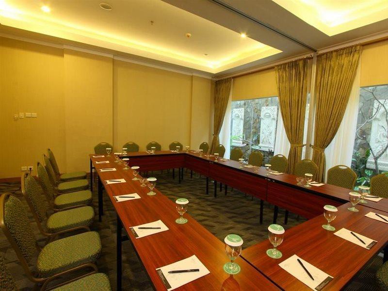 Aziza Syariah Hotel Solo By Horison Zewnętrze zdjęcie