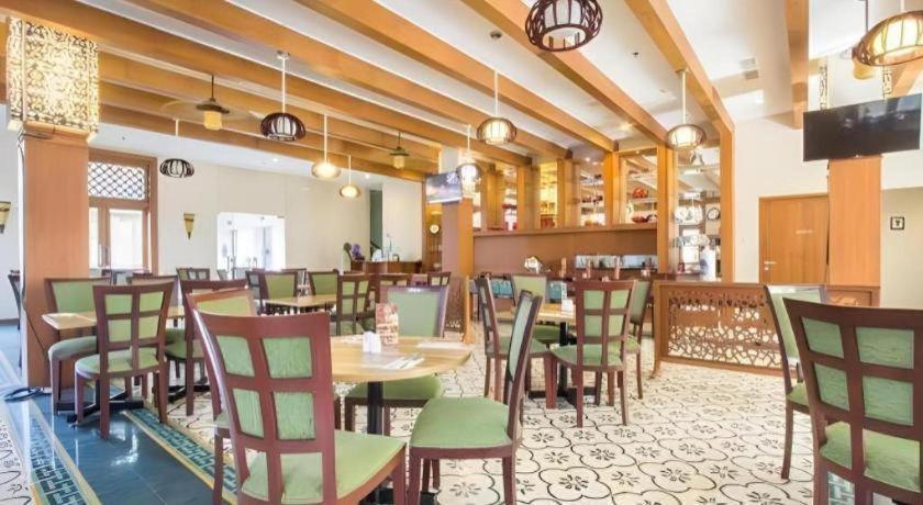 Aziza Syariah Hotel Solo By Horison Zewnętrze zdjęcie